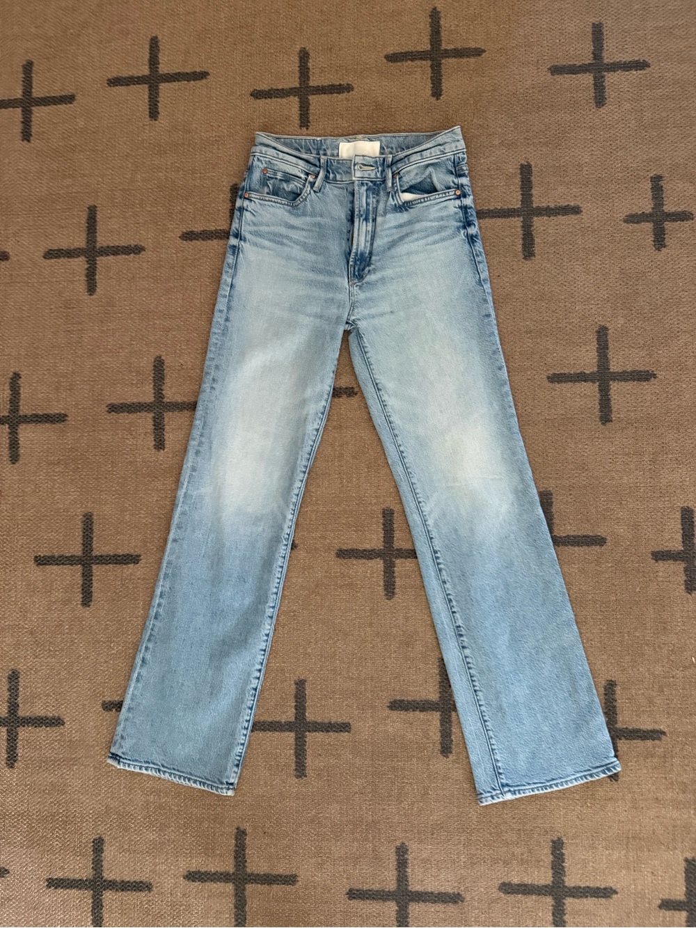 MOTHER Denim The Kick It Straight Leg Jeans in Never Let Go wash